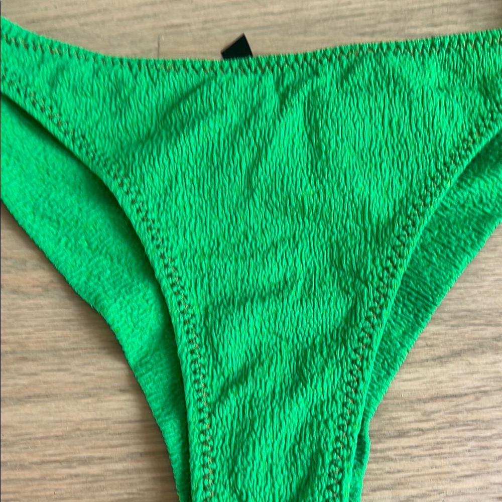 Vix Green Bikini Set - Picture 4 of 8